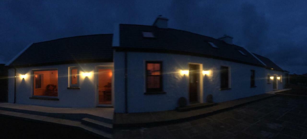 Conway'S Cottage With Sea View Nestling By Cliffs-Of-Moher Лисканор Екстериор снимка